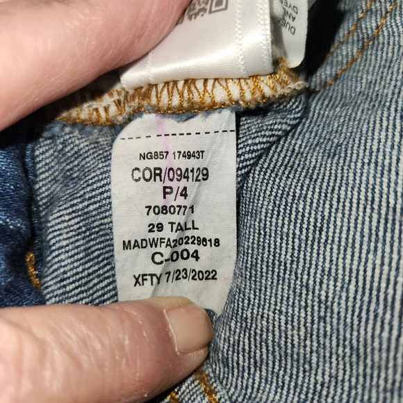 Madewell Curvy Perfect Vintage Straight Jean Size 29T Medium Wash 5 Pocket Style - Picture 14 of 14